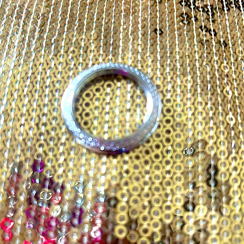 Rare~Gucci *Diamond-Cut* For Watch 1100/11/12.2/1200 rare to find , new .